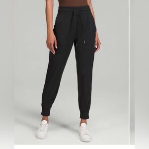 Lululemon Black Ready to Rulu High-Rise Jogger Size 6